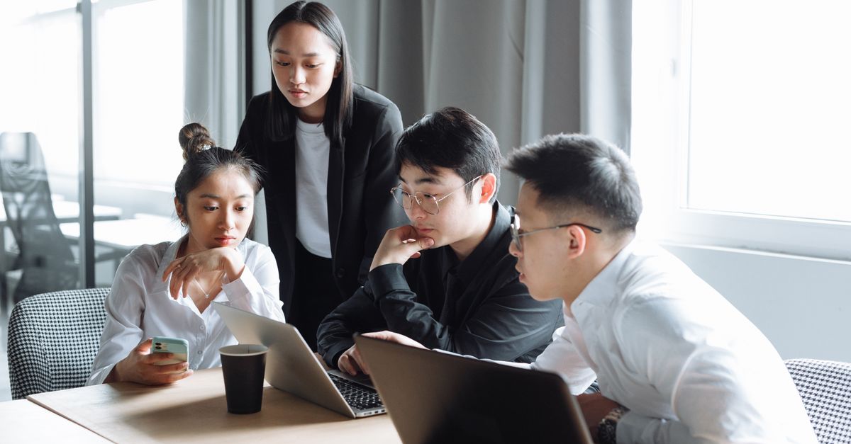 企业做小程序开发,怎样在方案阶段就把运维和迭代成本考虑进去?